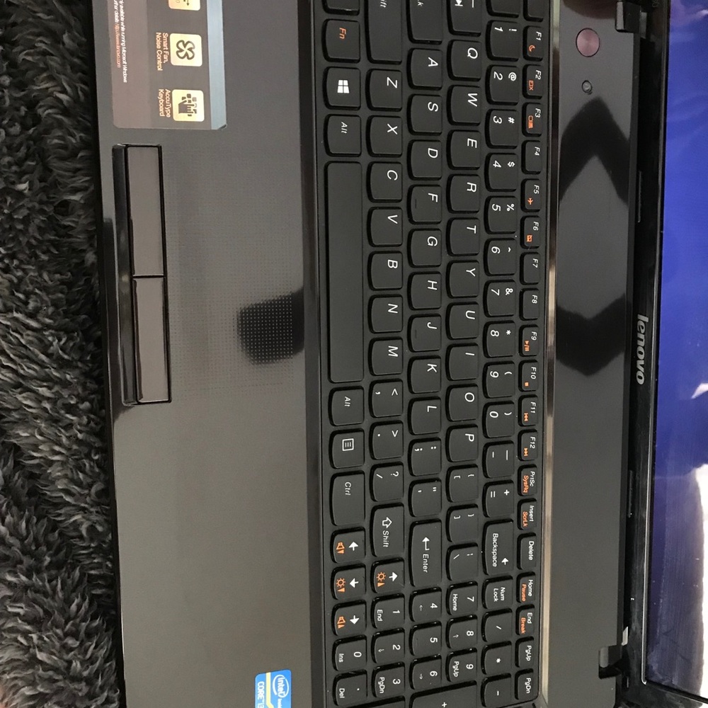 Lenovo laptop - Picture 3 of 8